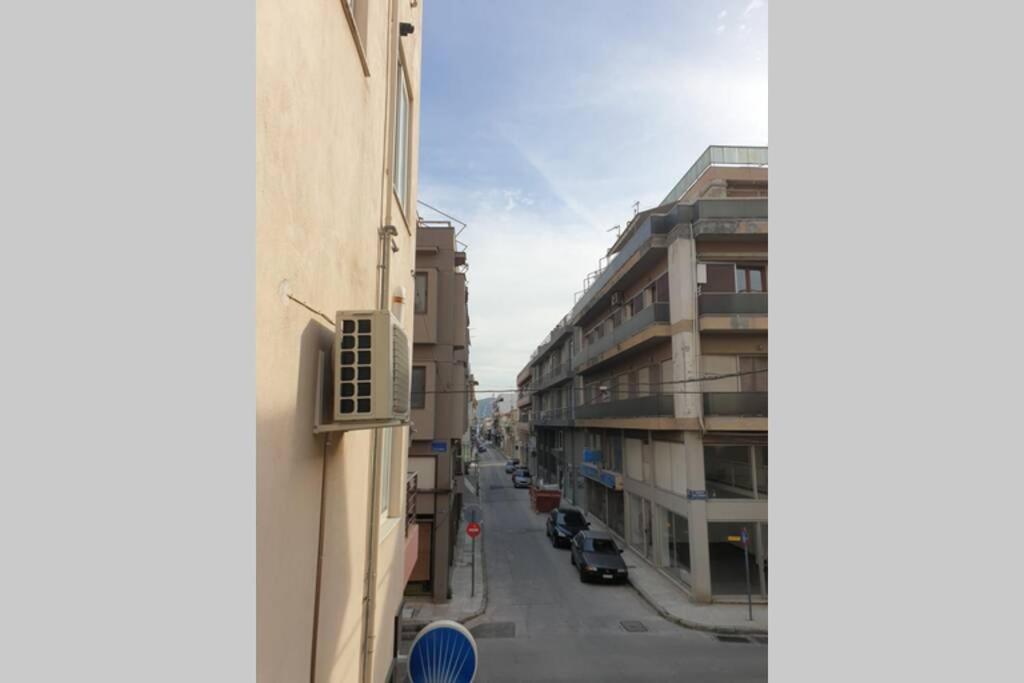 Central Studio Very Close To The Port Of Volos Exterior foto